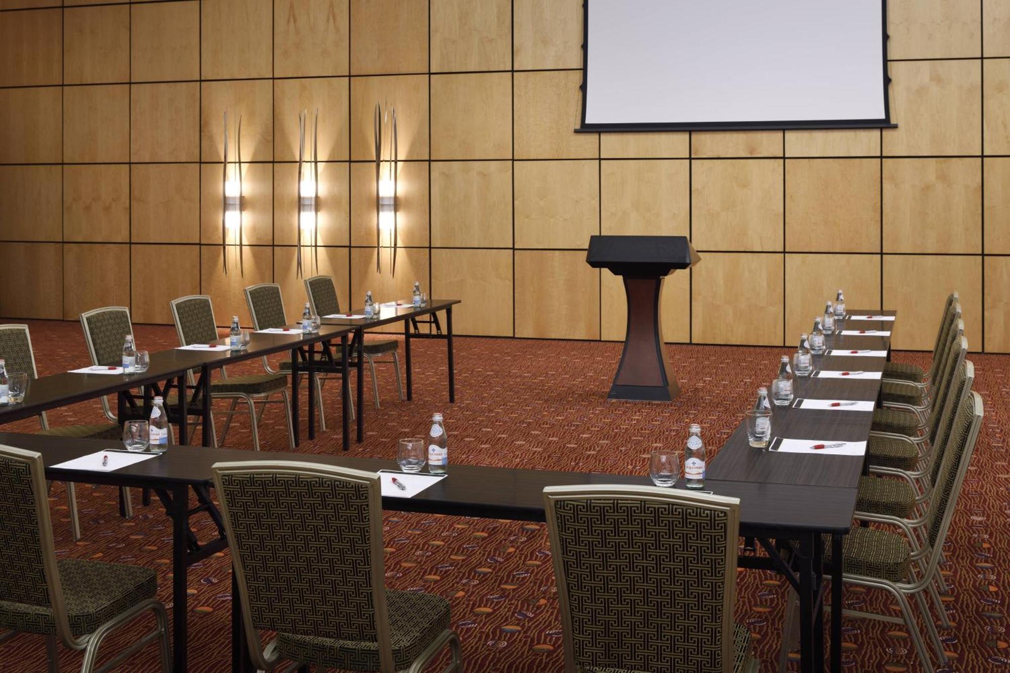 Accra Marriott Hotel Exterior photo